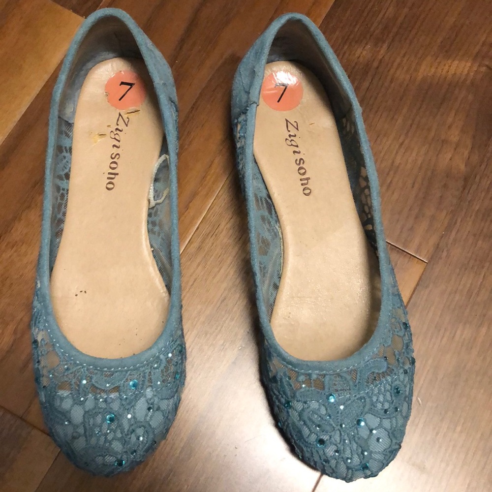 Blue lace flats